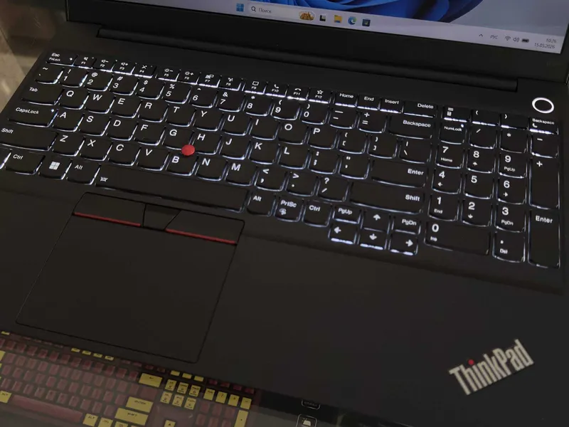 Lenovo ThinkPad E15 Gen2 Core i7-1165G7 RAM 8 SSD 256 — фото 3