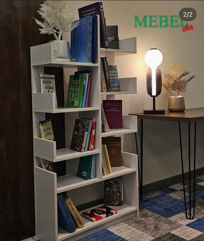 Полка для книжек украшений