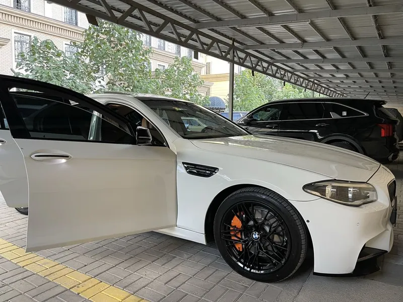 BMW F10 Рейсталинг М5 куринишда 3 BMW F10 Рейсталинг М5 куринишда 3