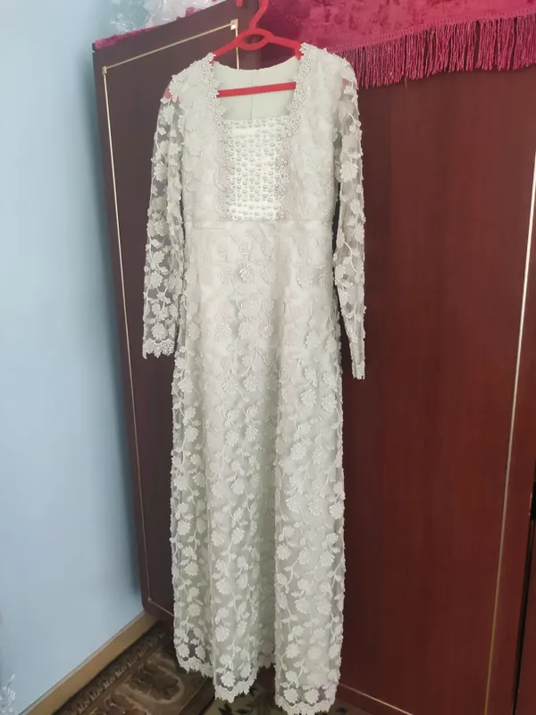 Yangi kiyilmagan koʻylak