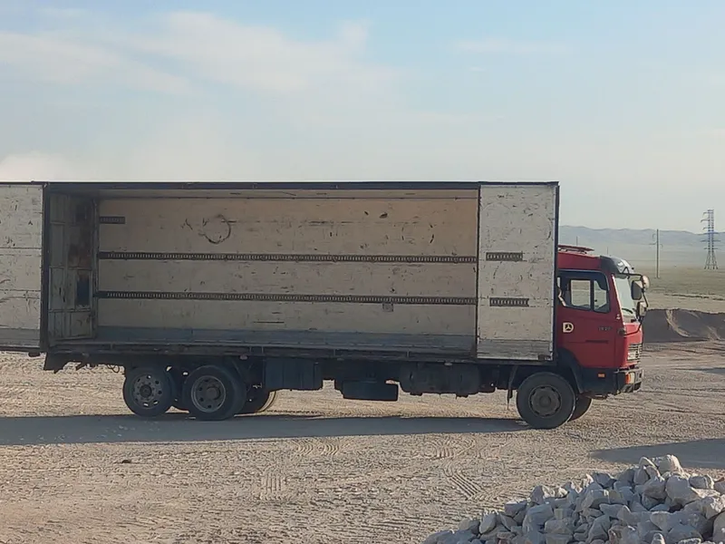 Мерседес бенс 1520 йили 1993 3