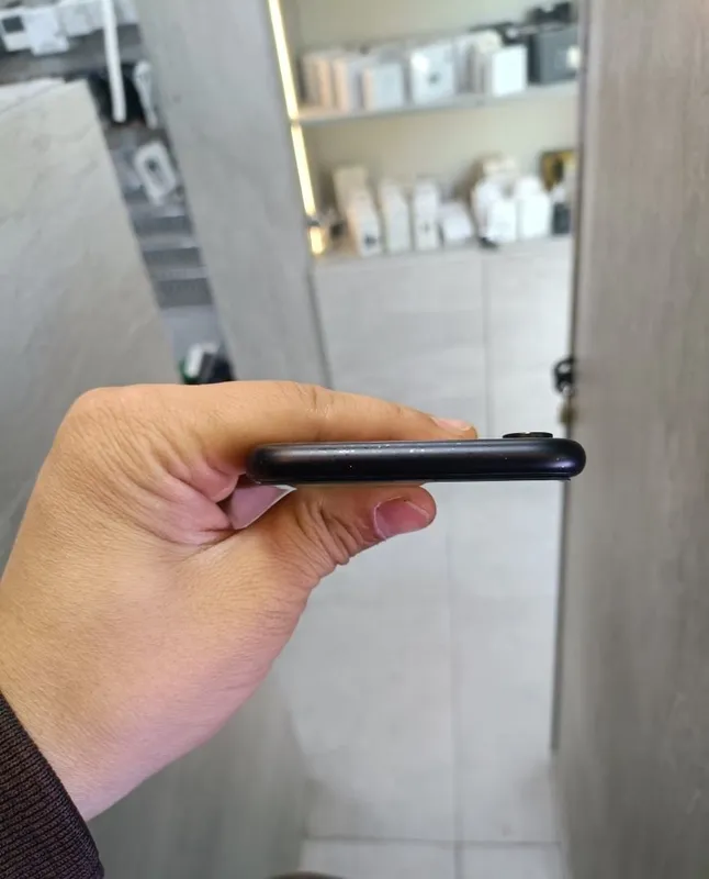 iPhone XR, идеальное состояние 7