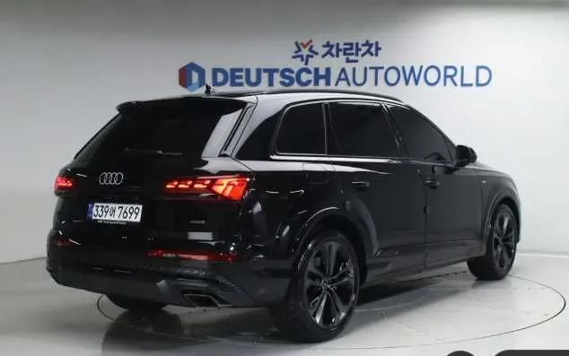 Audi Q7 55TFSI Quattro — фото 7