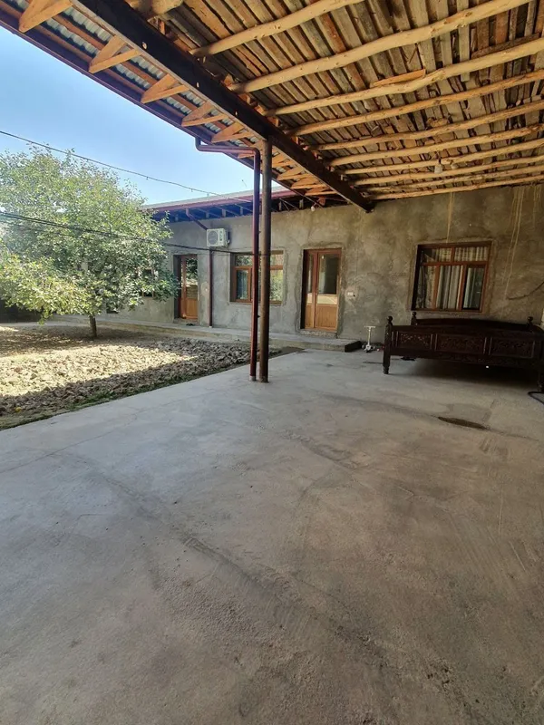 Hovli 6 sotiq sotiladi 4