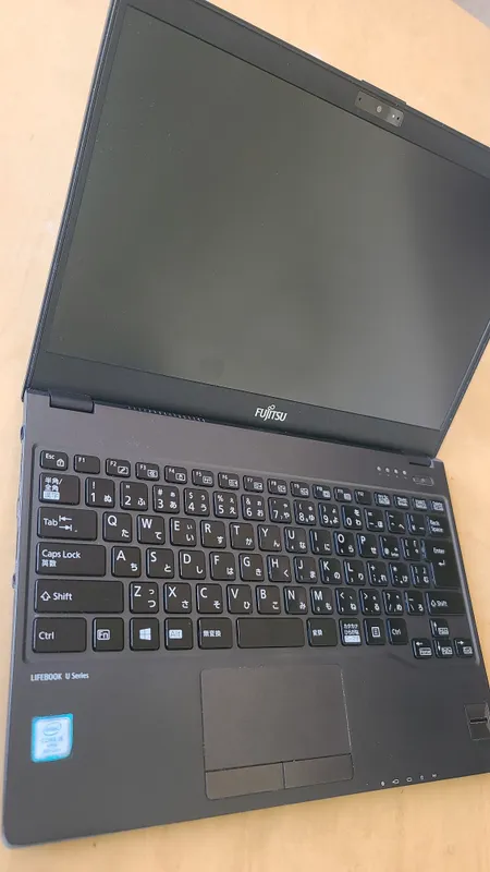 Fujitsu Lifebook U-seriyasi — Premium yapon ultrabuki 1 Fujitsu Lifebook U-seriyasi — Premium yapon ultrabuki 1