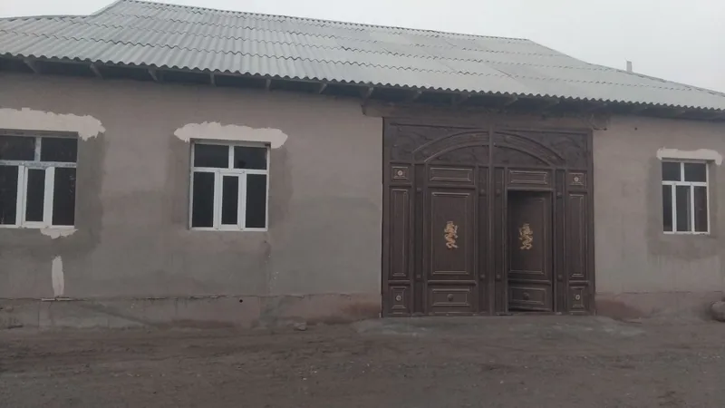 7 xonali xovli sotiladi remont bo'lmagan