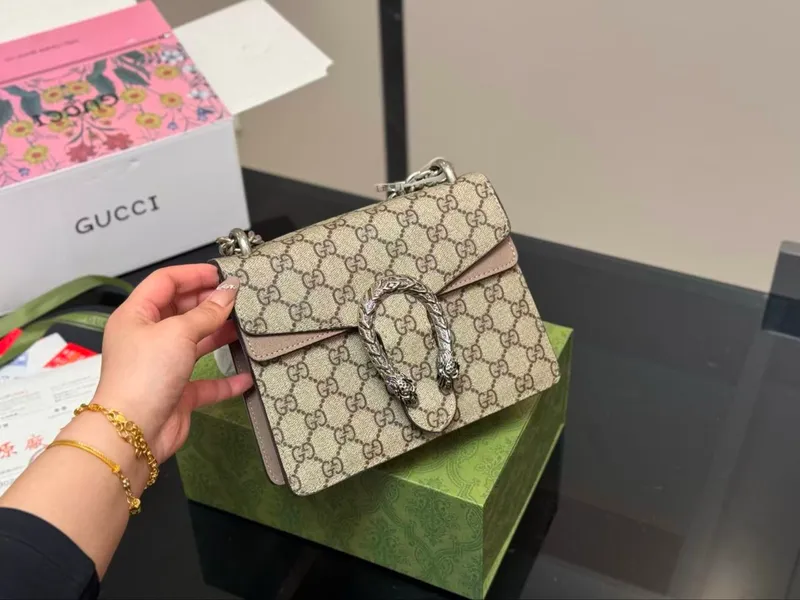 Gucci sumkasi