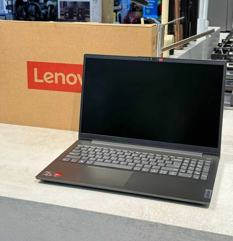 Lenovo V15/AMD R7 7730U/DDR4 8GB/SSD NVME 512GB/Display 15'6 FHD IPS 4 Lenovo V15/AMD R7 7730U/DDR4 8GB/SSD NVME 512GB/Display 15'6 FHD IPS 4