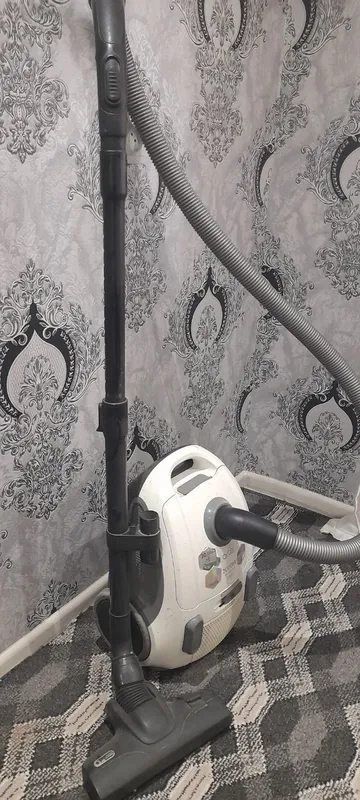 Пылесос artel 2000w