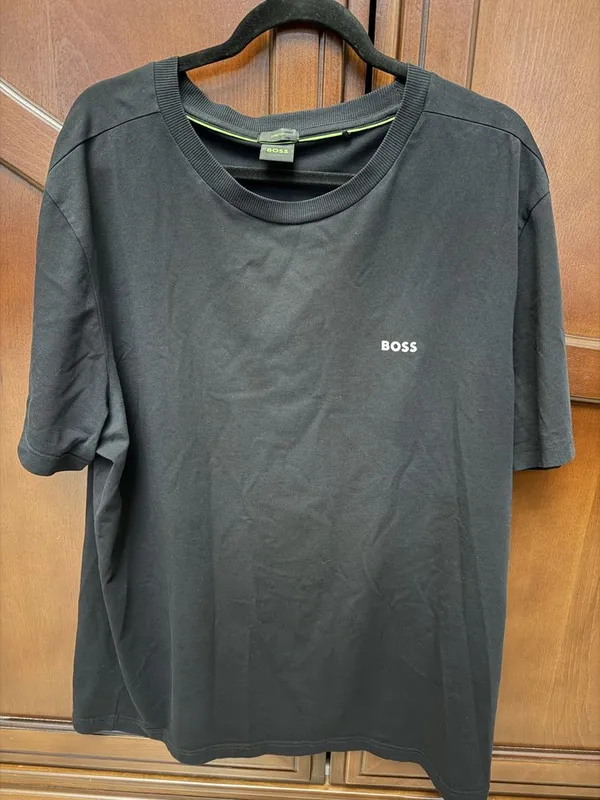 Оригинал Hugo Boss BOSS Green футболка XL, янги, кийилмаган, оригинал — фото 1