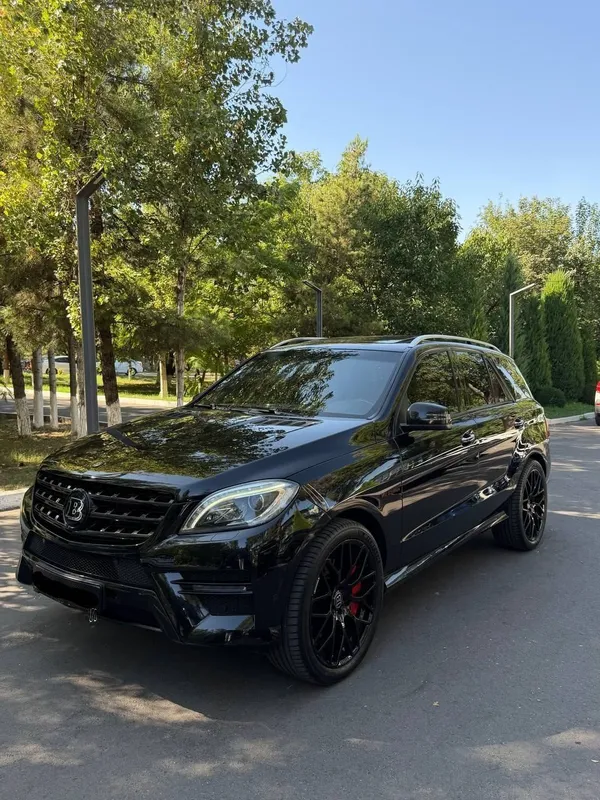 Mercedes Benz ML350 4 Matic 1
