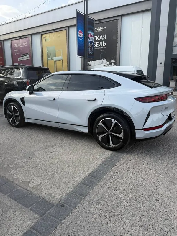 Продается BYD Song L