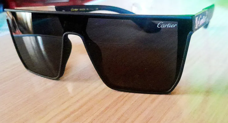 Cartier koz oynak quyoshdan ximoyolovchi