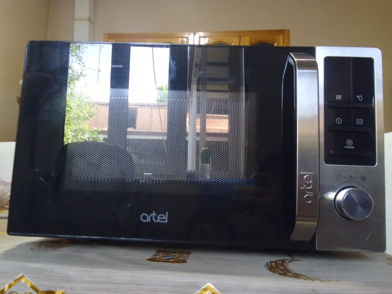 Микроволновка Artel 2