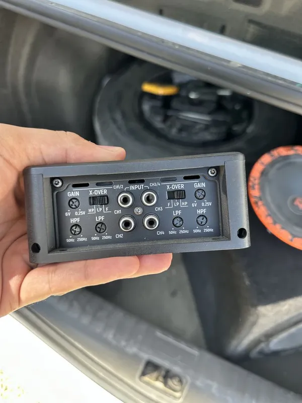 tayyor akustika estradnoy barracuda kalonka. usilitel + JBL sabvufer 4 tayyor akustika estradnoy barracuda kalonka. usilitel + JBL sabvufer 4