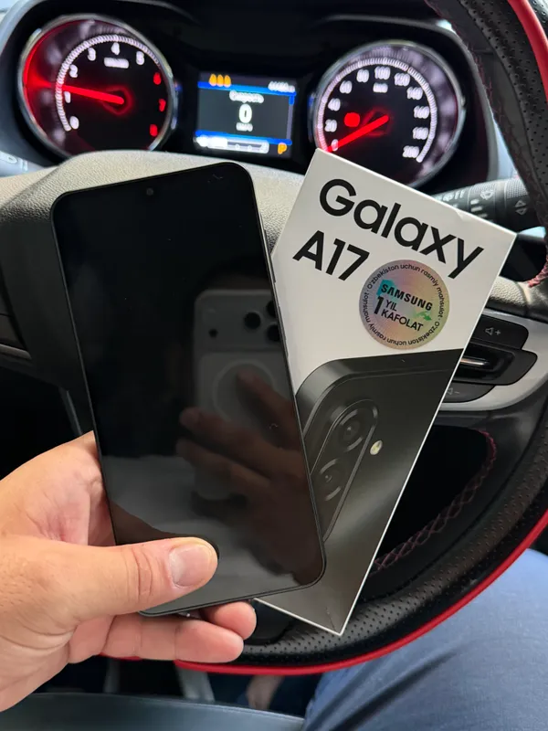 Samsung A17 1