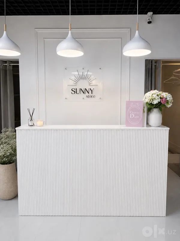 Reception desk... 2 Reception desk... 2