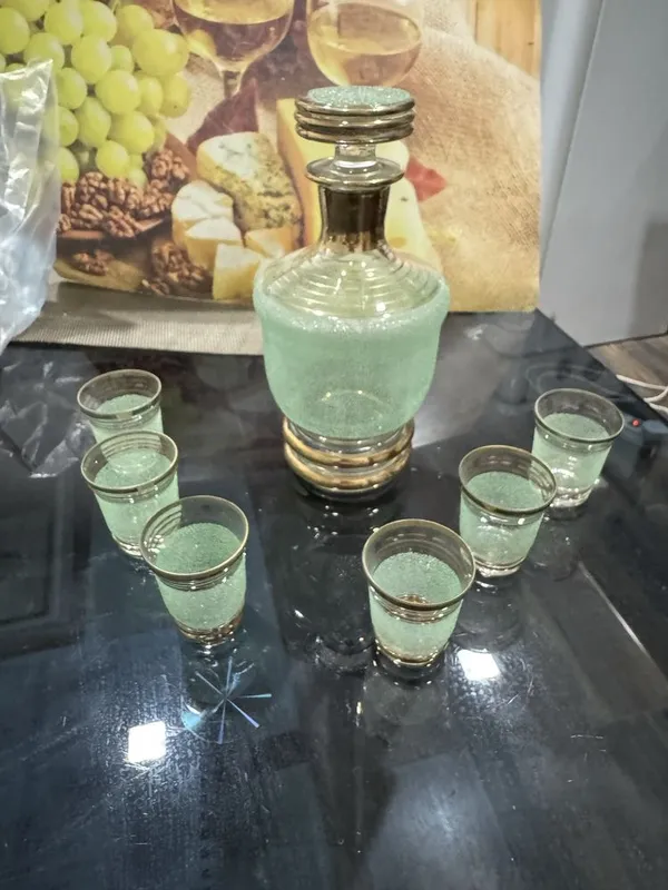 Графин с рюмками цветное стекло 2