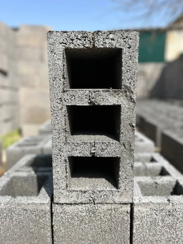 Shlakablok 20×40 o'lchamda