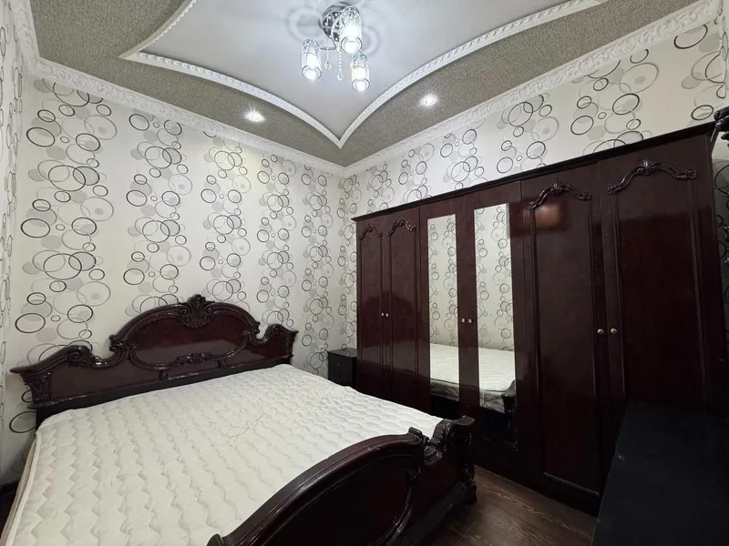 Yakkasaroy Magix city oldida
