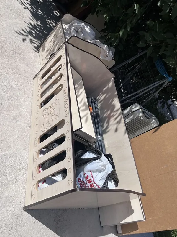 Eski shkaf buzilgan detiski kravat shkaflar hammasi bittada sotiladi — фото 4