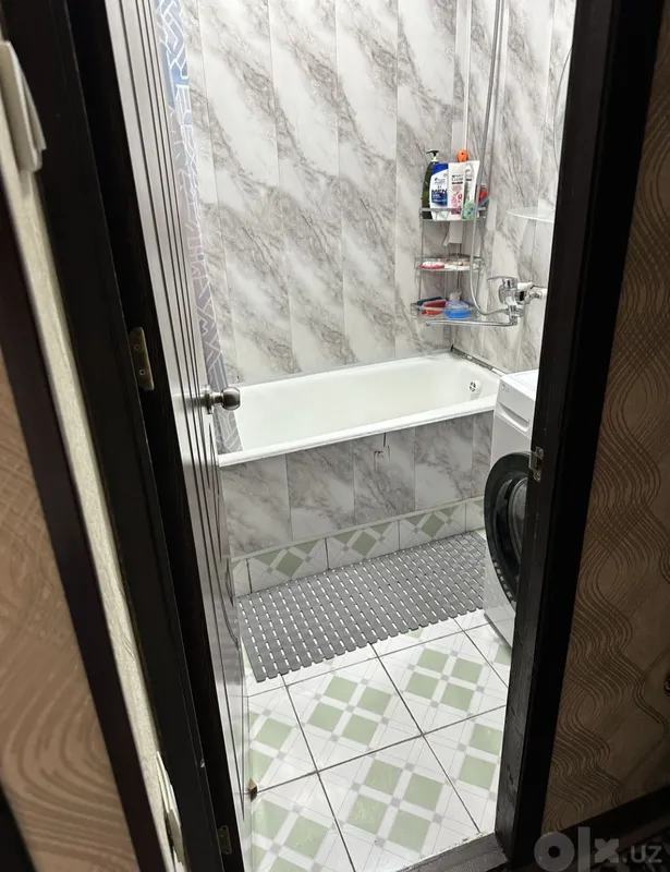 Продаю 2-комнатную квартиру, переделанную в 3 комнаты, 4/4 этаж, балкон 1,5×6. ТТЗ-2. 7
