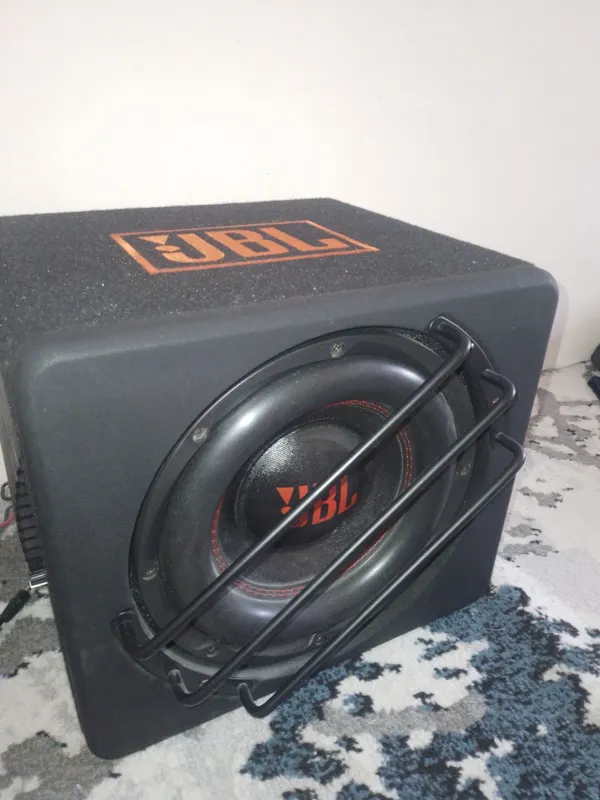 Avto sabvufer JBI 1000vat narhi 2.5 sostoyaniie yangi