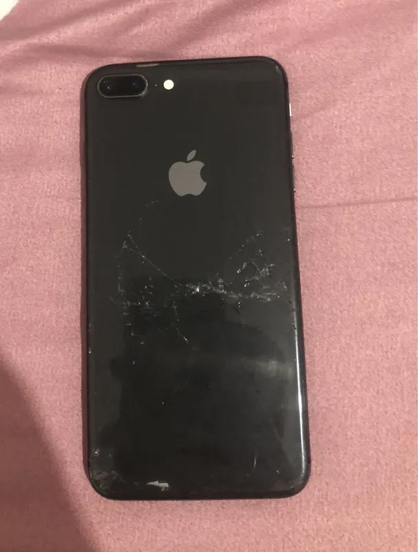Iphone 8+ 64 talik xolati yaxshi 1