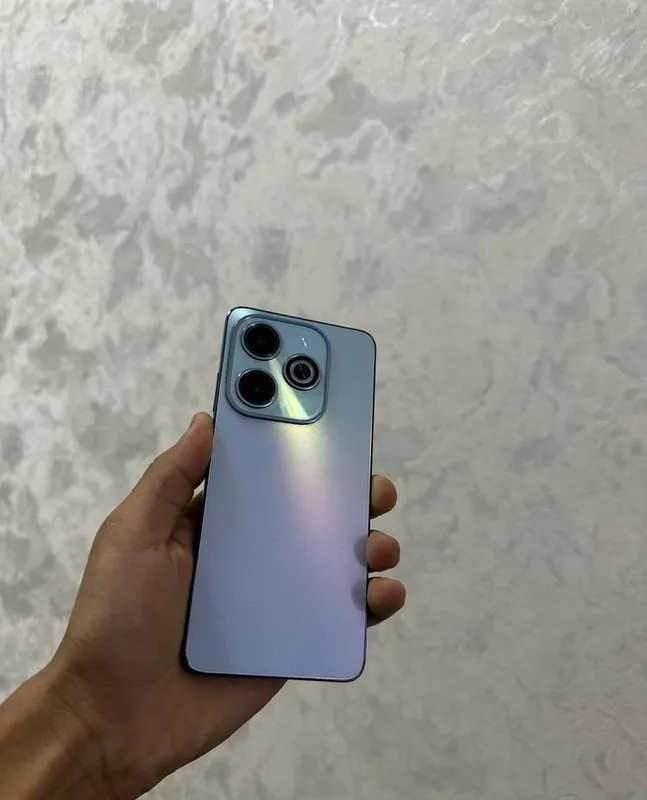 Infinix HOT 40i 8/128GB 2 Infinix HOT 40i 8/128GB 2