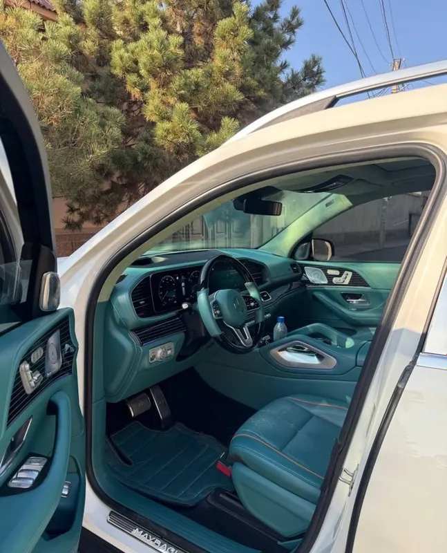 Mercedes-Benz GLS 450 2 Mercedes-Benz GLS 450 2