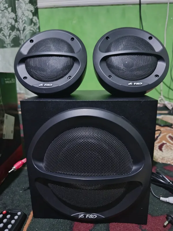 Fenda A111X, Kompyuter akustikasi — фото 1