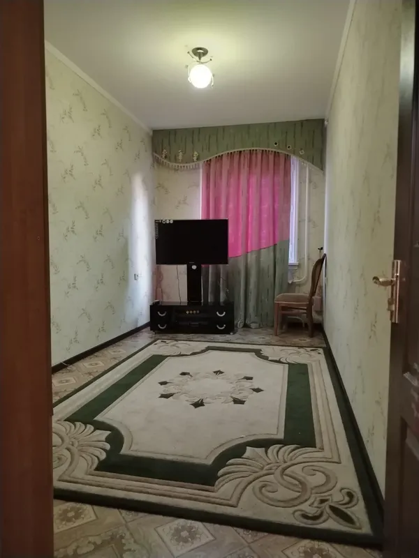 Продаётся просторная 3-комнатная квартира с мебелью и техникой, 3/5, рядом с метро (400 м) 4 Продаётся просторная 3-комнатная квартира с мебелью и техникой, 3/5, рядом с метро (400 м) 4