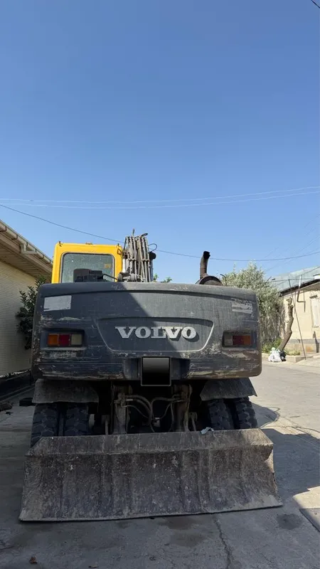 Volvo 130 Sotiladi 3