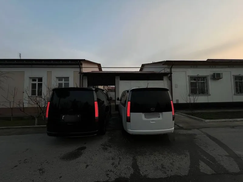 Ўзбекистон бўйлаб саёхат учун Хундай Стариялар бор 2 Ўзбекистон бўйлаб саёхат учун Хундай Стариялар бор 2