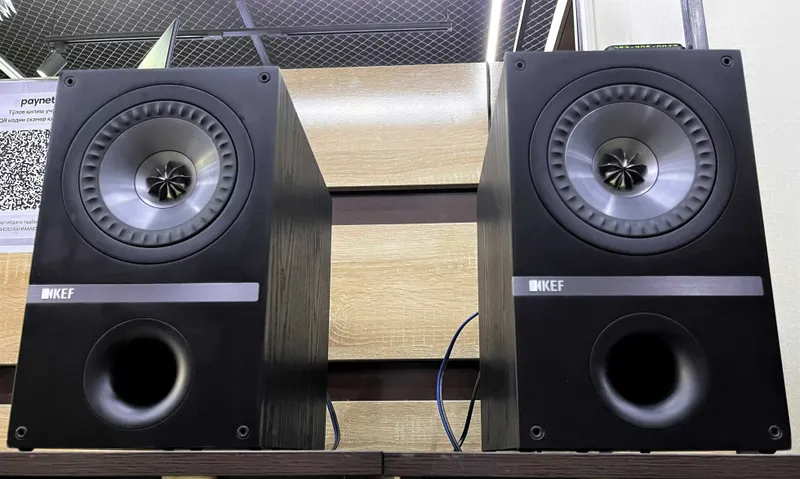 KEF Q100 — Hi-Fi акустика Made in England