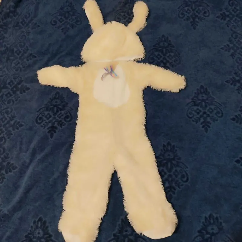 Костюм зайчика на праздники.