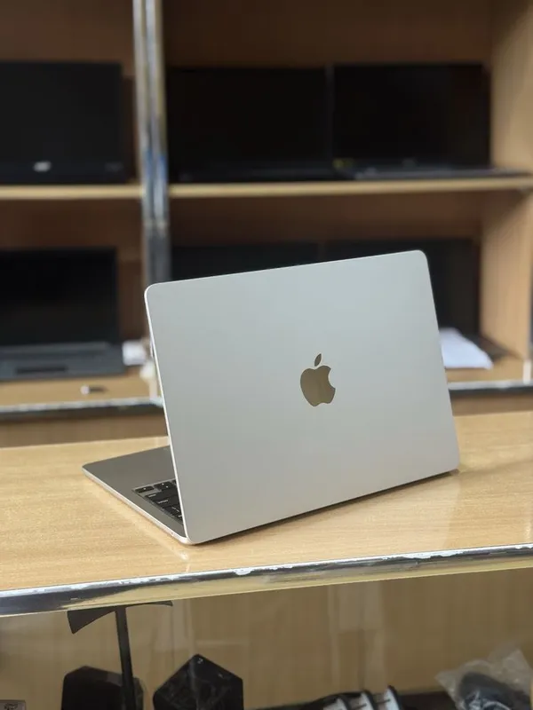 Yangidek 100% 46 sikl Macbook Air M4 16/256 13'6 — фото 2