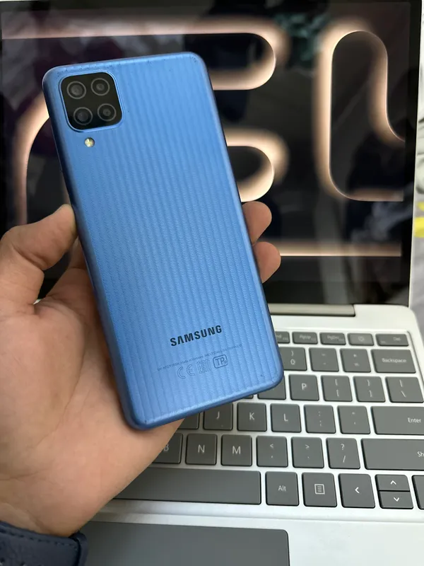 Samsung M 12 1 Samsung M 12 1