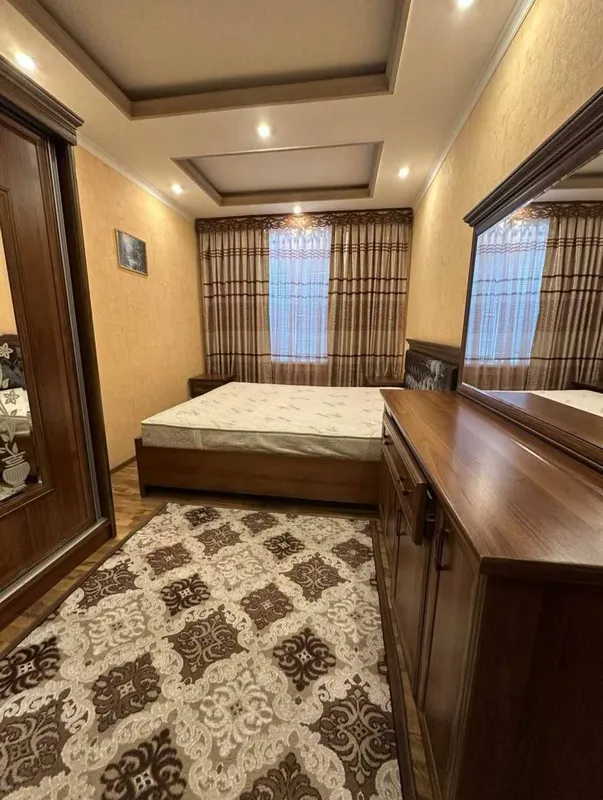 3 xonali kvartira, 70 m2, Shayxontohur 1