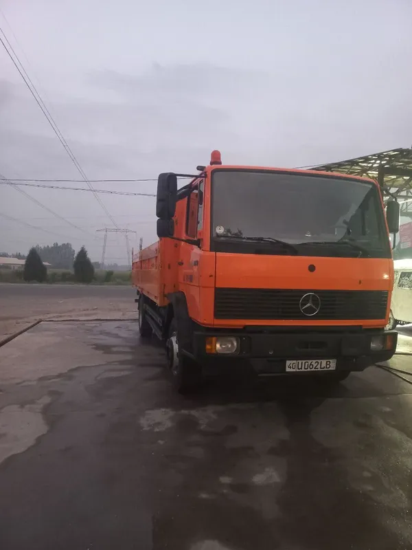 Мерседес Бенз Д1317