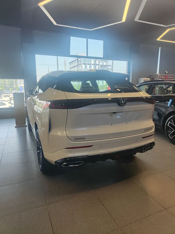 Changan UNI Z Oq rangda gibrid. 6 Changan UNI Z Oq rangda gibrid. 6