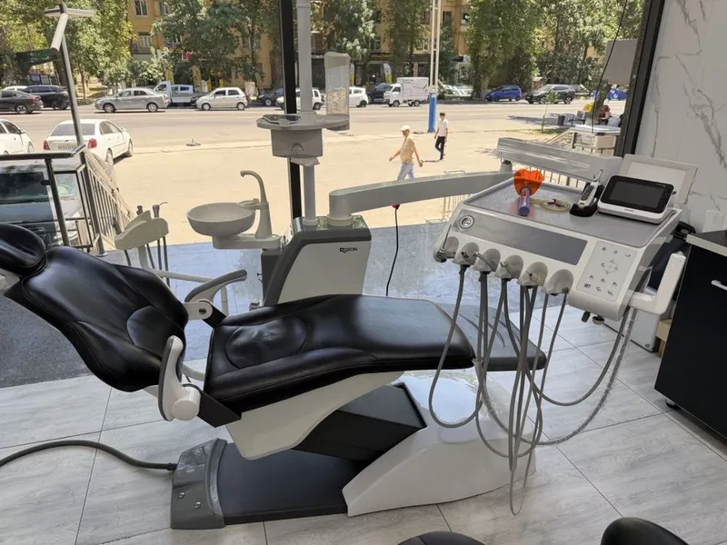 Стоматологическое кресло ROSON 3 Стоматологическое кресло ROSON 3