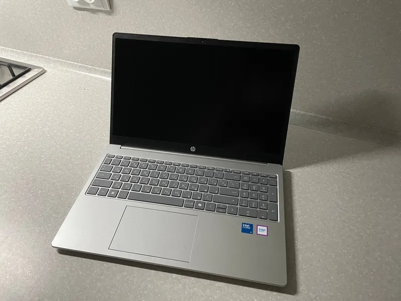 Ноутбук HP 4 Ноутбук HP 4