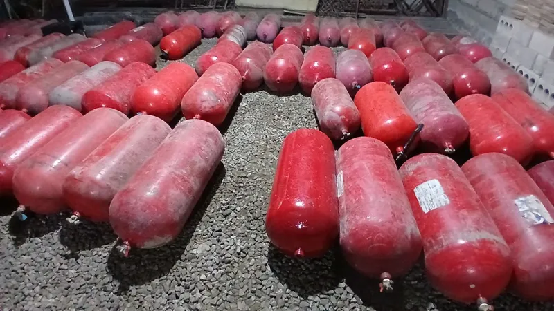 Gaz balonlar sotiladi