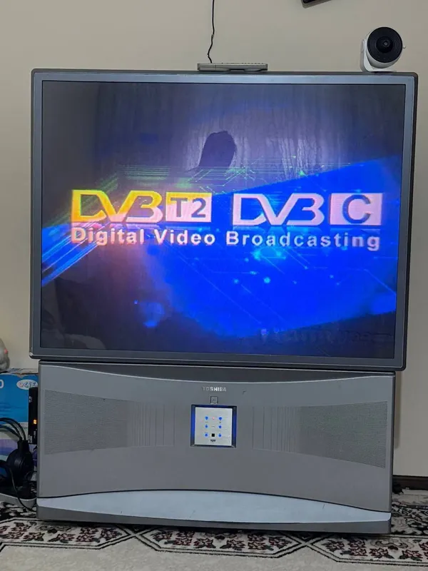 Proeksion televizor TOSHIBO Yorigina Yaponiya 3