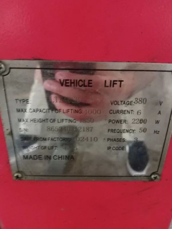 Moshina kutaradgan lift 2 Moshina kutaradgan lift 2