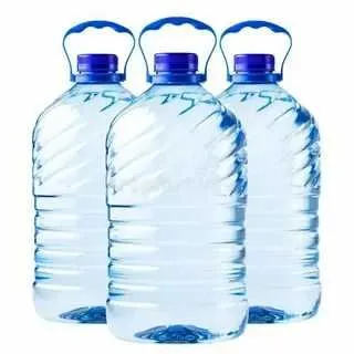 10litrli plastik kanistrlar bor