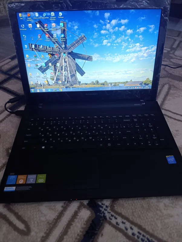 Lenovo Windows 7   500/4 xotira