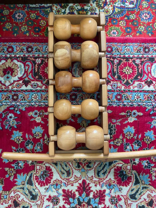 Bel uchun yog‘och massaj moslamasi 2 Bel uchun yog‘och massaj moslamasi 2