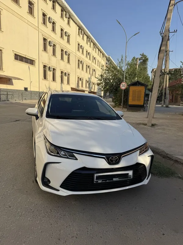 Tayota carolla 2023 2 Tayota carolla 2023 2